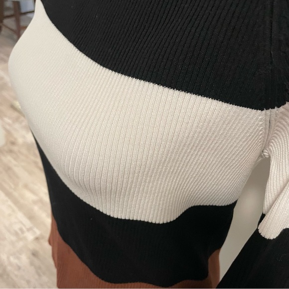 NWOT SHEIN sweater - Picture 4 of 6